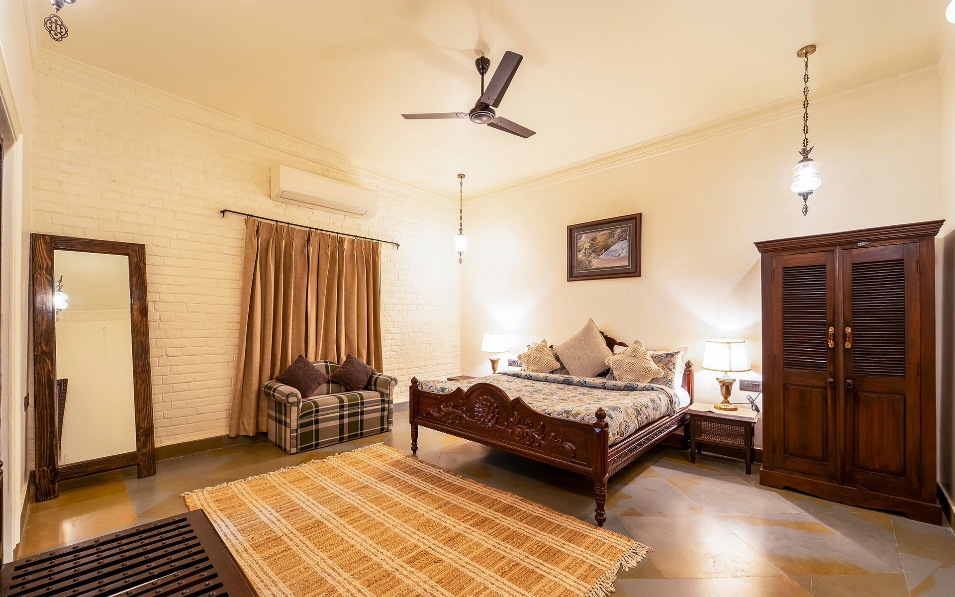 Best, Top Luxury Jungle Resorts in Ranthambore Rajasthan